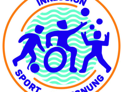 Inklusion Sport Logo: Menschen mit/ohne Behinderung spielen Fußball, jonglieren.